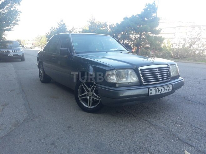 Mercedes E 220 1994, 250,000 km - 0.2 л - Bakı