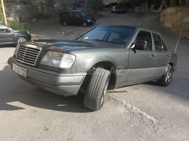 Mercedes E 220 1994, 250,000 km - 0.2 л - Bakı
