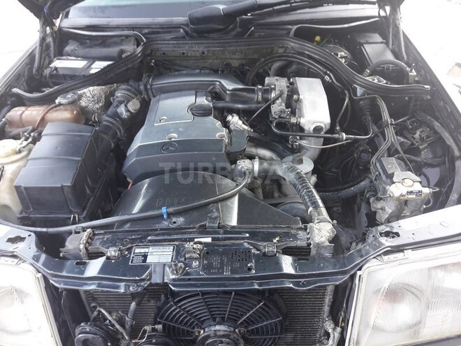 Mercedes E 220 1994, 250,000 km - 0.2 л - Bakı