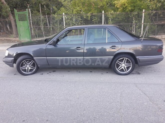Mercedes E 220 1994, 250,000 km - 0.2 л - Bakı