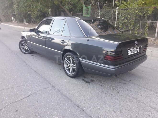 Mercedes E 220 1994, 250,000 km - 0.2 л - Bakı