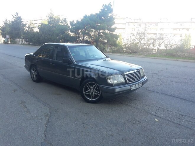 Mercedes E 220 1994, 250,000 km - 0.2 л - Bakı