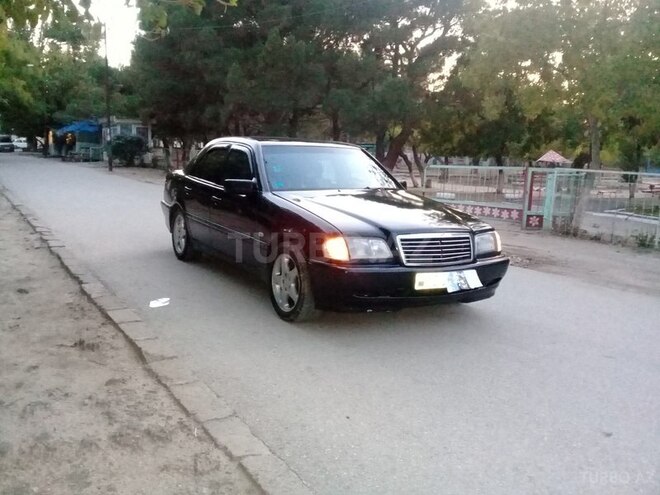 Mercedes C 180 1999, 298,000 km - 1.8 л - Sumqayıt