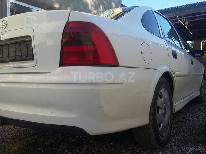 Opel Vectra 1999, 172,000 km - 1.8 l - Xaçmaz