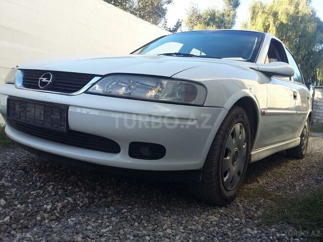 Opel Vectra 1999, 172,000 km - 1.8 l - Xaçmaz