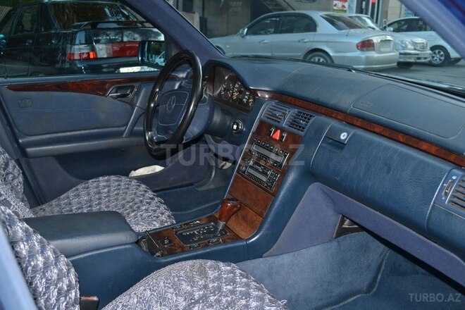 Mercedes E 200 1996, 287,520 km - 2.0 l - Ağdaş