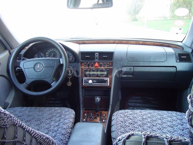Mercedes C 200 1999, 169,000 km - 2.0 l - Bakı