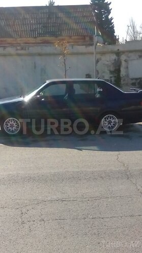 Volkswagen Vento 1994, 270,000 km - 2.8 л - Sumqayıt