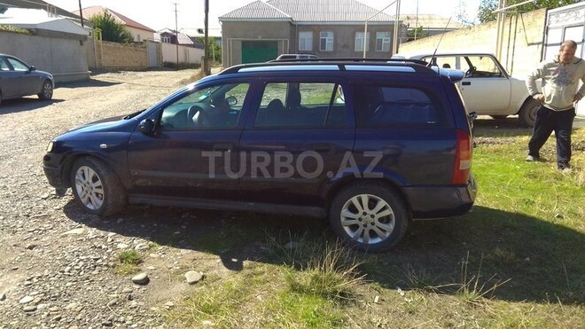 Opel Astra 2000, 212,000 km - 2.0 l - Quba