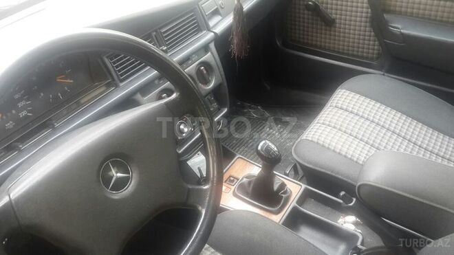 Mercedes 190 1992, 300,000 km - 1.9 l - Sumqayıt