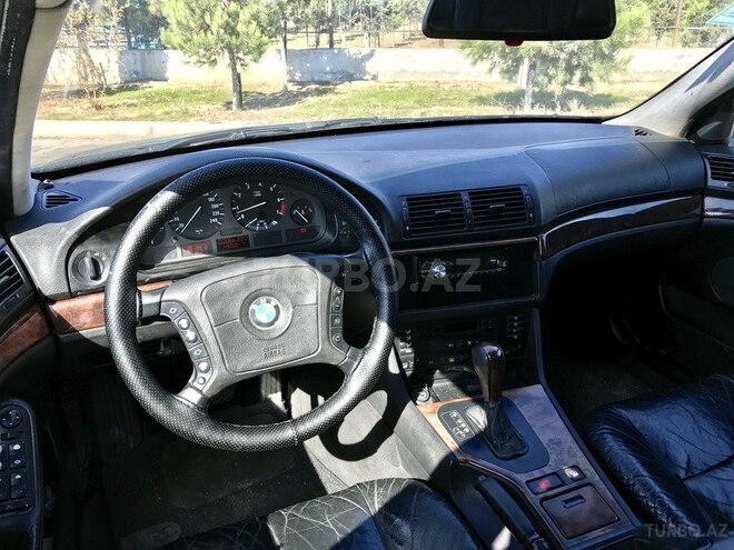 BMW 528 1996, 268,000 km - 2.8 l - Bakı