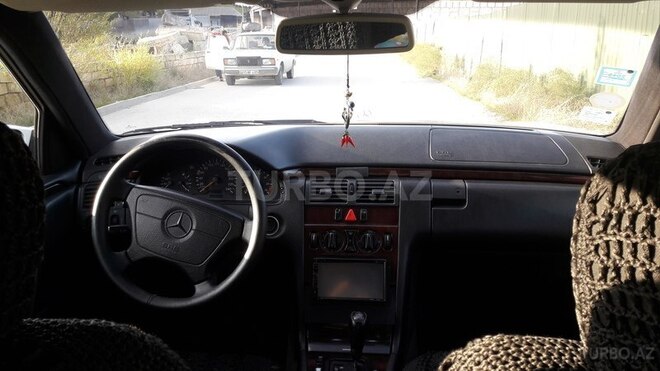 Mercedes E 230 1997, 400,000 km - 2.3 l - Bakı