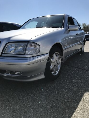 Mercedes C 240 1997, 244,357 km - 2.4 l - Bakı