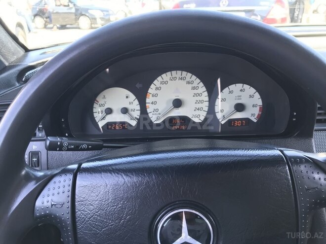 Mercedes C 240 1997, 244,357 km - 2.4 l - Bakı