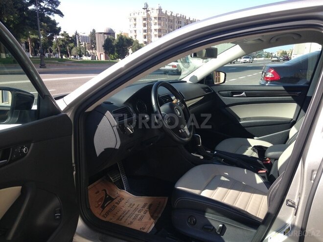 Volkswagen Passat 2014, 73,000 km - 1.8 l - Bakı