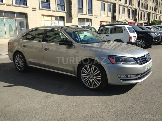 Volkswagen Passat 2014, 73,000 km - 1.8 l - Bakı