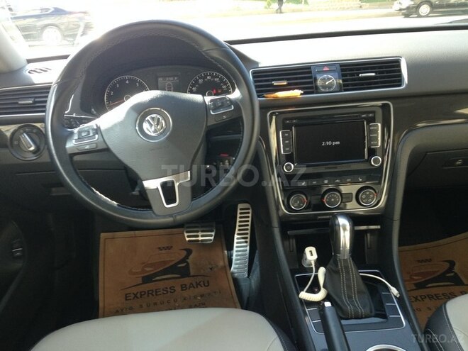 Volkswagen Passat 2014, 73,000 km - 1.8 l - Bakı