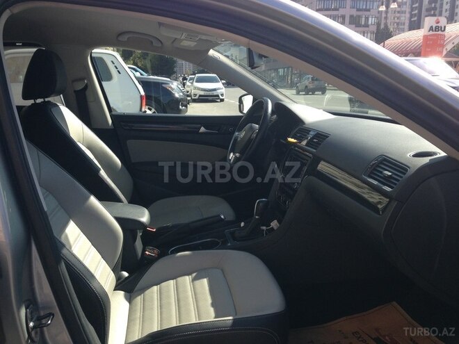 Volkswagen Passat 2014, 73,000 km - 1.8 l - Bakı
