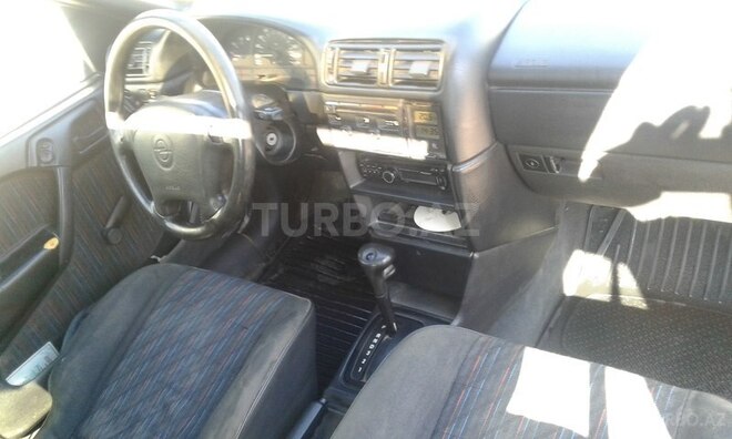 Opel Vectra 1994, 310,520 km - 2.0 l - Bakı