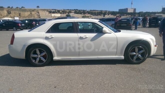 Chrysler 300C 2006, 119,000 km - 2.7 l - Bakı