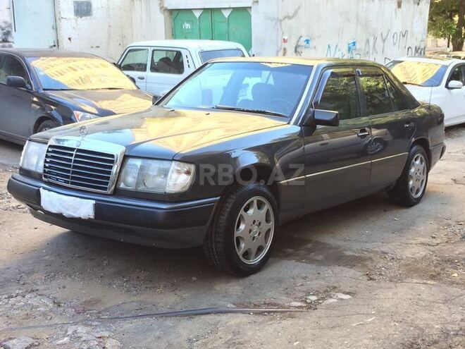 Mercedes E 230 1993, 236,363 km - 2.3 l - Bakı
