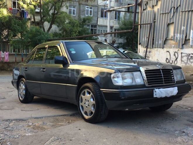 Mercedes E 230 1993, 236,363 km - 2.3 l - Bakı