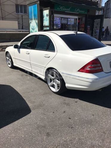 Mercedes C 230 2007, 220,000 km - 2.5 l - Bakı