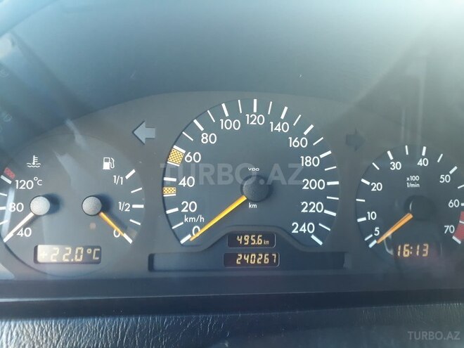 Mercedes C 180 1999, 241,000 km - 1.8 l - Bakı