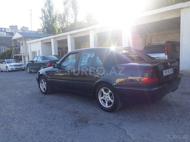 Mercedes C 180 1999, 241,000 km - 1.8 l - Bakı