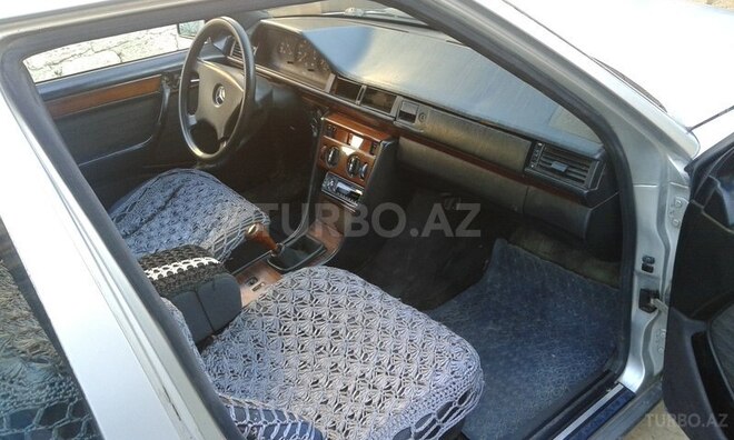 Mercedes E 200 1993, 785,426 km - 2.0 l - Bakı