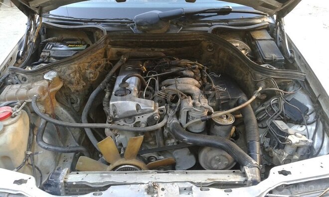 Mercedes E 200 1993, 785,426 km - 2.0 l - Bakı
