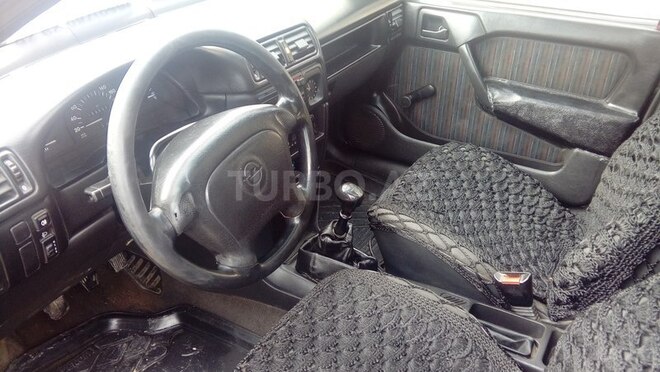 Opel Vectra 1993, 500,000 km - 1.6 l - Bakı