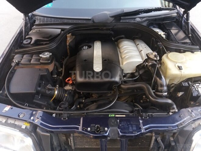 Mercedes C 220 1999, 262,000 km - 2.2 л - Bakı