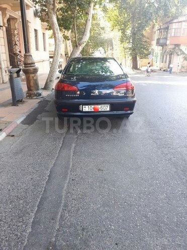 Peugeot 607 2003, 191,942 km - 2.2 l - Bakı