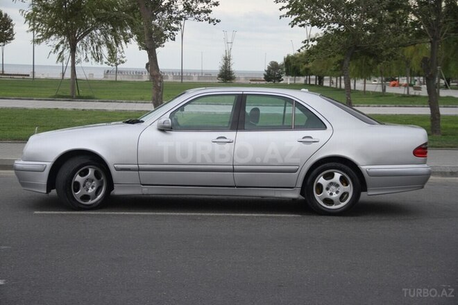 Mercedes C 220 2000, 408,381 km - 2.2 l - Bakı