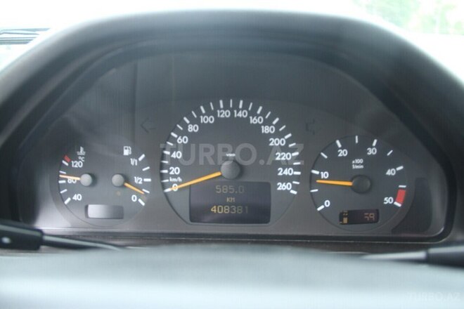 Mercedes C 220 2000, 408,381 km - 2.2 l - Bakı