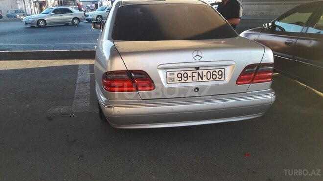 Mercedes E 320 2000, 225,000 km - 3.2 l - Bakı