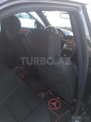 Mercedes C 240 2000, 315,000 km - 2.4 л - Bakı