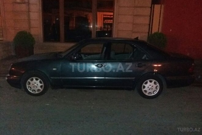 Mercedes E 230 1996, 338,400 km - 2.3 l - Bakı