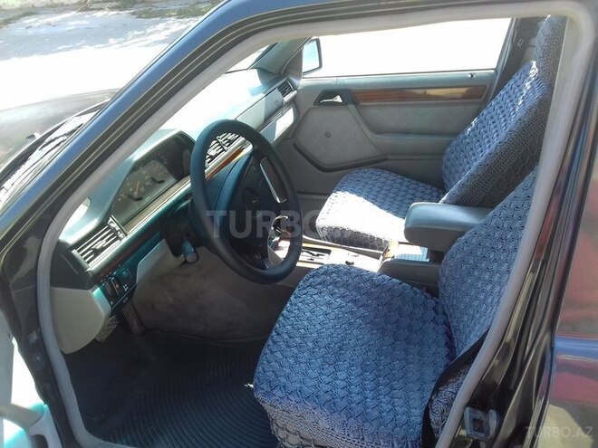 Mercedes E 220 1994, 256,083 km - 0.2 l - Bakı
