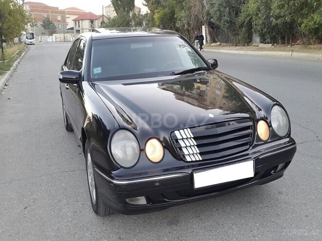 Mercedes E 220 2000, 322,300 km - 2.2 л - Bakı