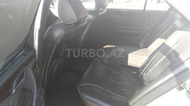 Mercedes E 200 2000, 270,000 km - 2.0 l - Bakı
