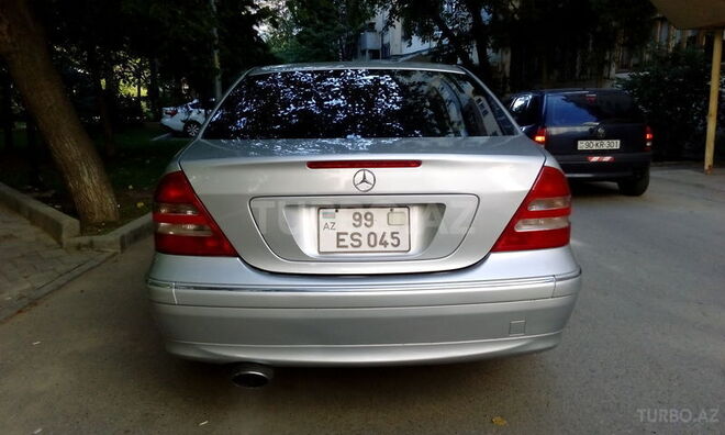 Mercedes C 180 2003, 185,000 km - 1.8 l - Bakı