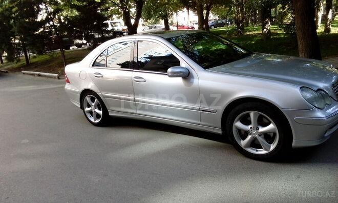Mercedes C 180 2003, 185,000 km - 1.8 l - Bakı