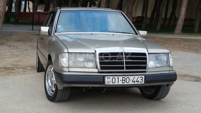 Mercedes E 200 1992, 325,000 km - 2.0 л - Bakı
