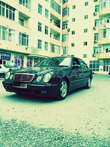 Mercedes E 240 2001, 230,000 km - 2.6 l - Sumqayıt