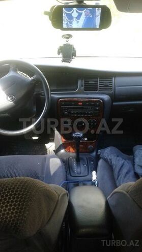 Opel Vectra 1999, 303,805 km - 2.0 l - Bakı