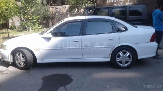 Opel Vectra 1999, 303,805 km - 2.0 l - Bakı