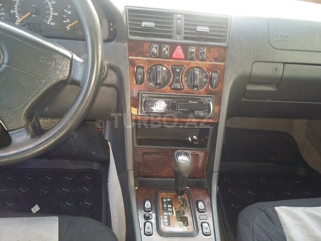 Mercedes C 230 1999, 186,000 km - 2.3 л - Gəncə