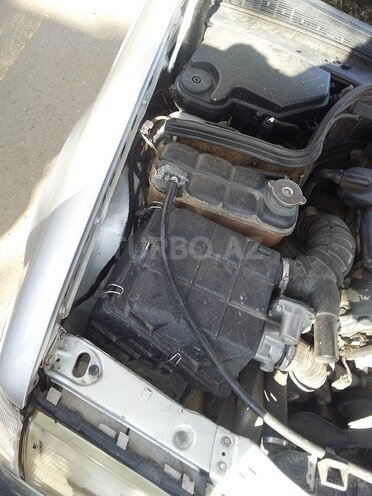 Mercedes C 230 1999, 186,000 km - 2.3 л - Gəncə